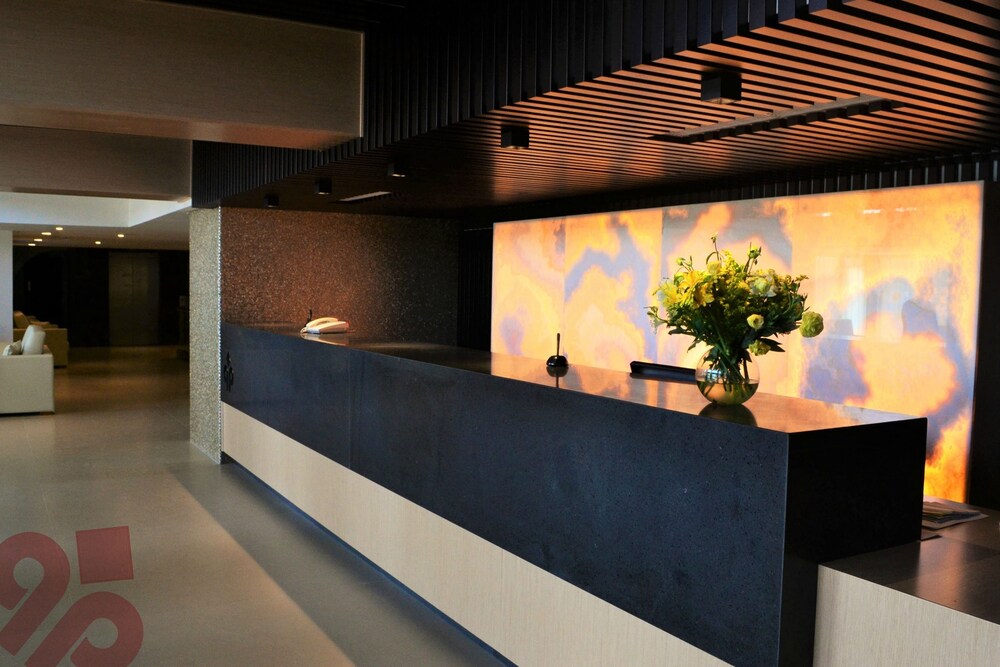 Check-in/Check-out Kiosk