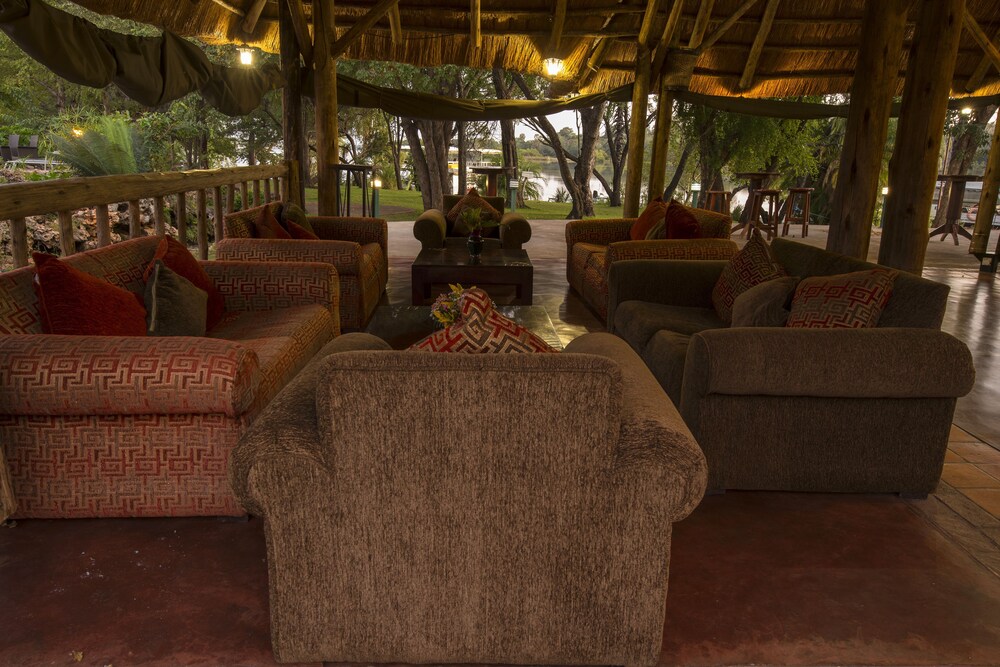 Executive Lounge