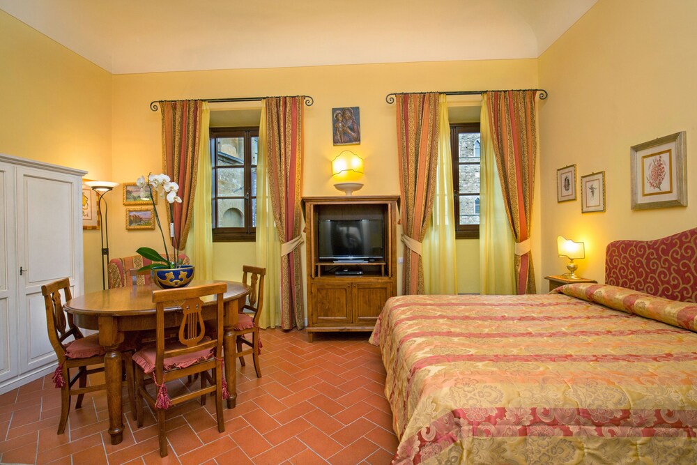 Superior Suite (4pax) - Guestroom