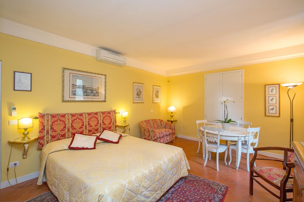 Superior Suite (4pax) - Guestroom