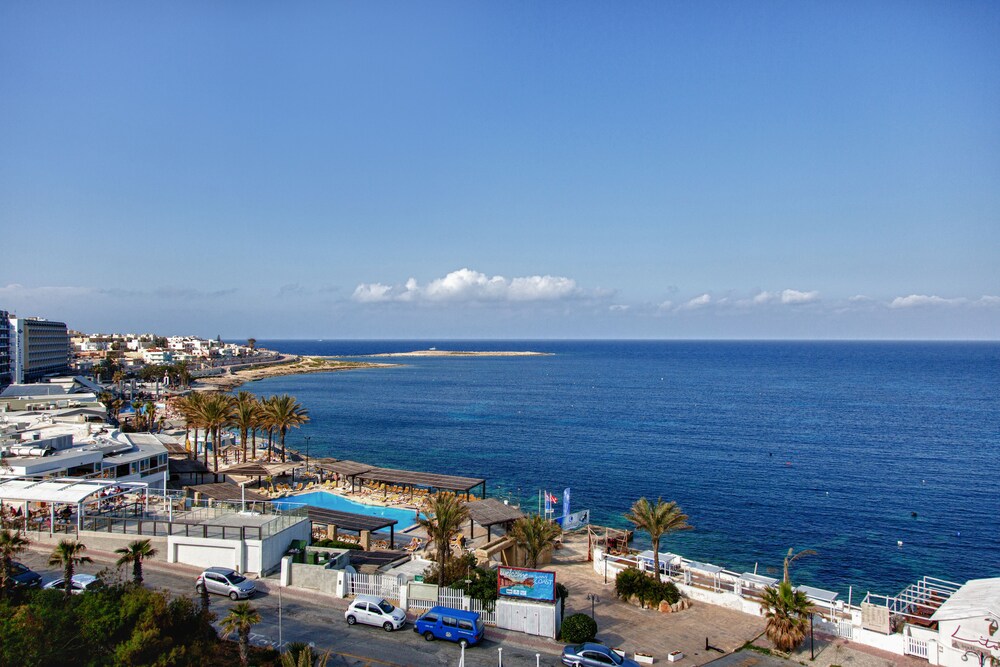 Beach/Ocean View
