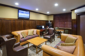 Executive Lounge