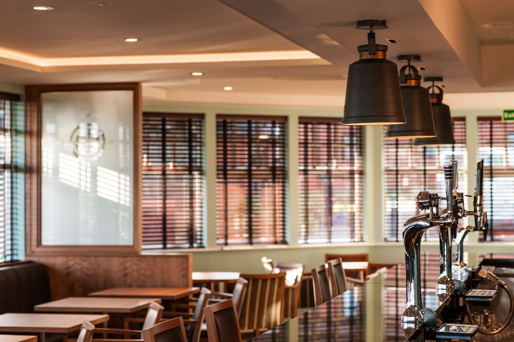 Hotel Bar