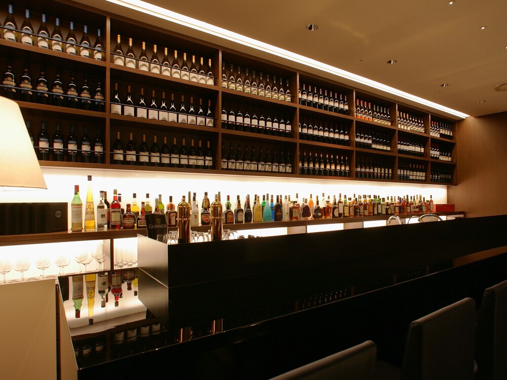 Hotel Bar