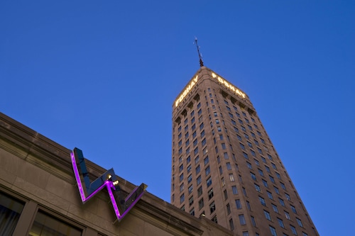 W Minneapolis - The Foshay