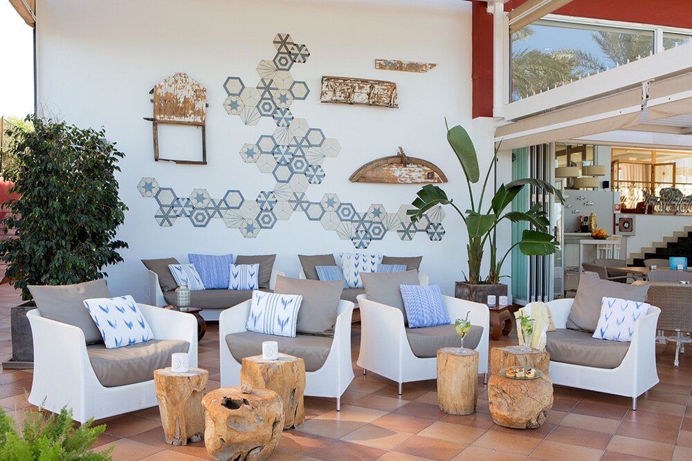 Hotel Lounge
