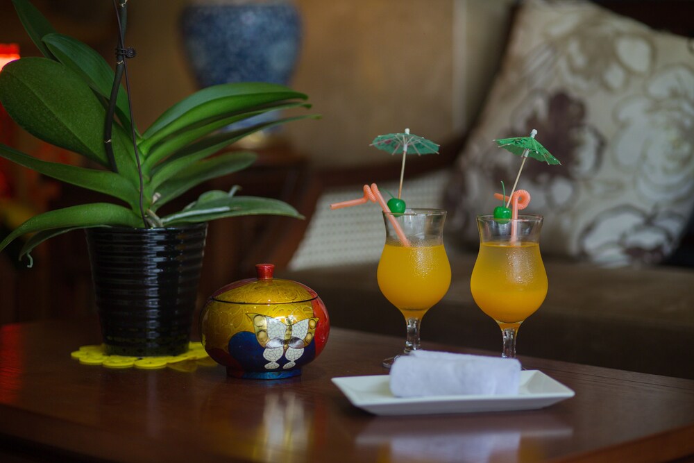 Thức ăn và đồ uống