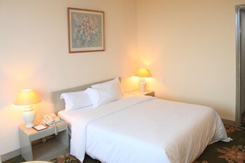 Guestroom View