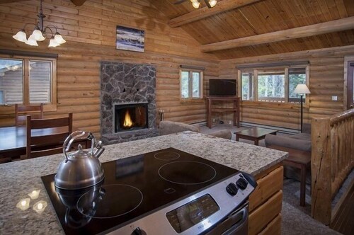 Luxury Cabin, 3 Bedrooms (7 Beds) - In-Room Kitchen