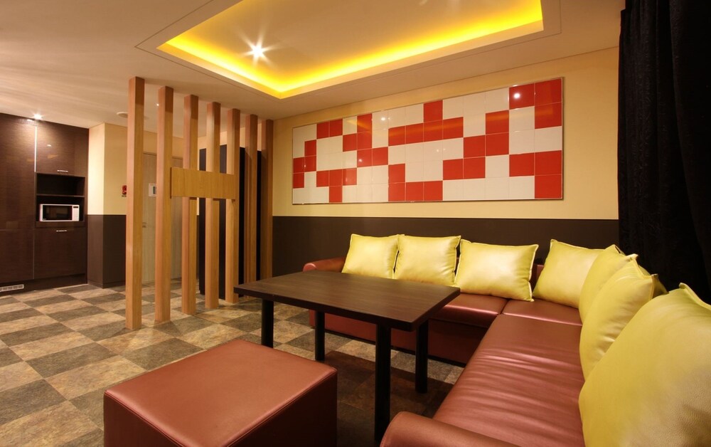 Guestroom