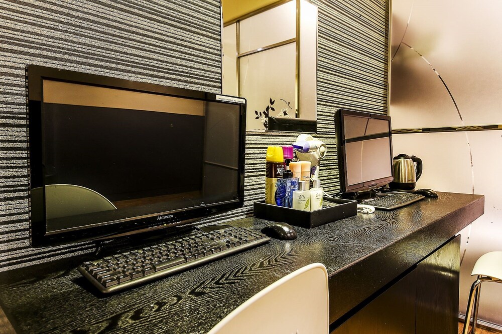 Guestroom
