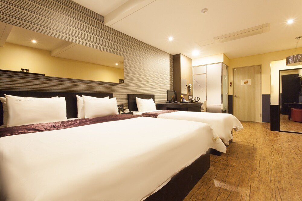 Guestroom