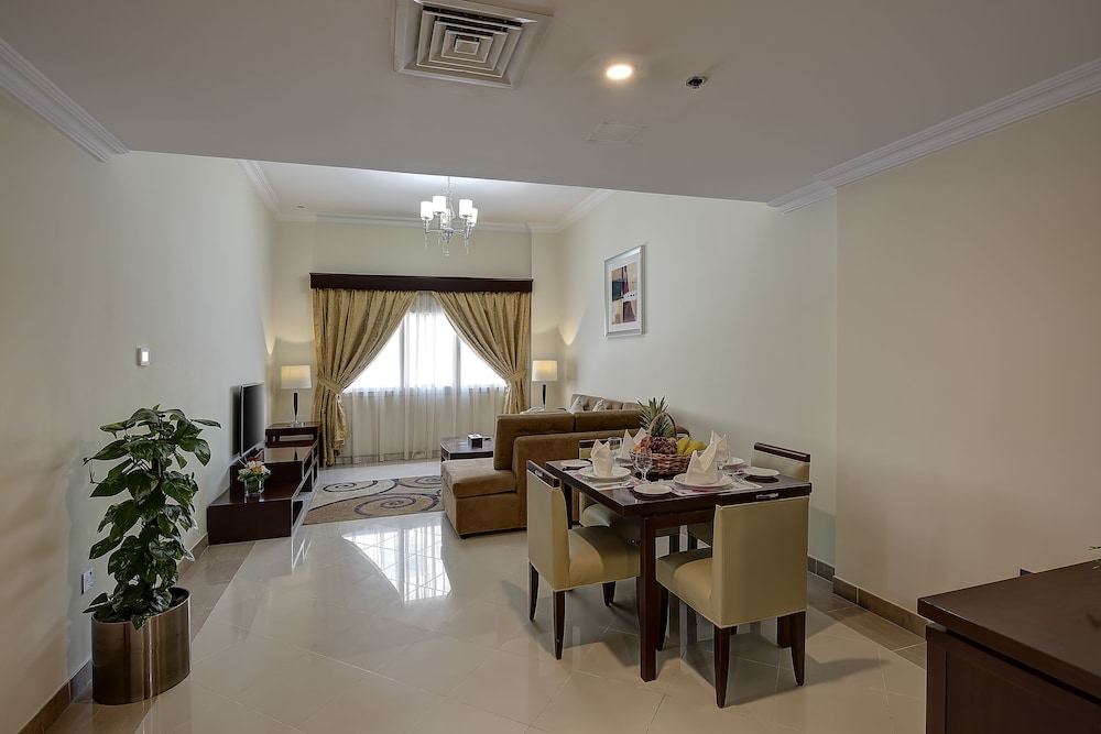 Suite, 1 Bedroom - In-Room Dining