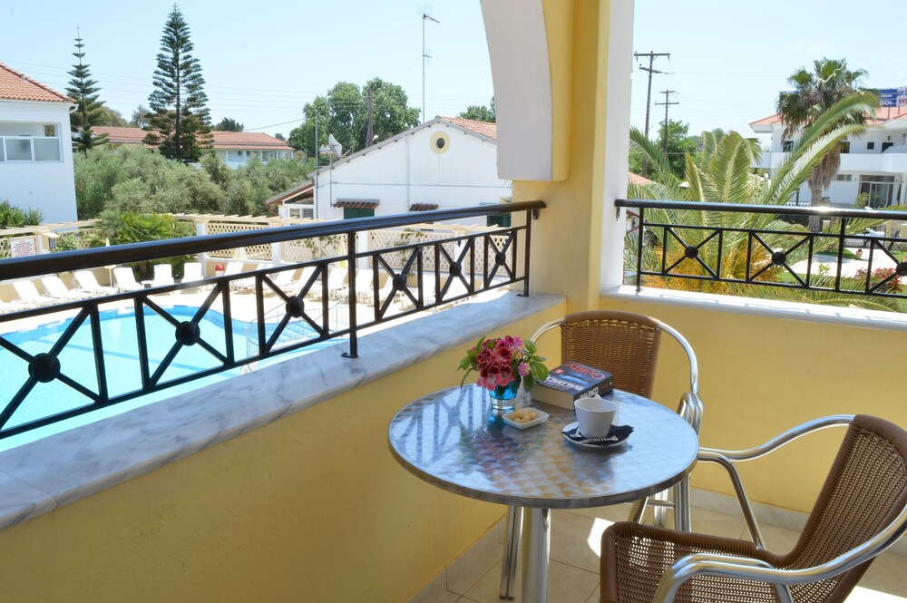 Studio - Balcony