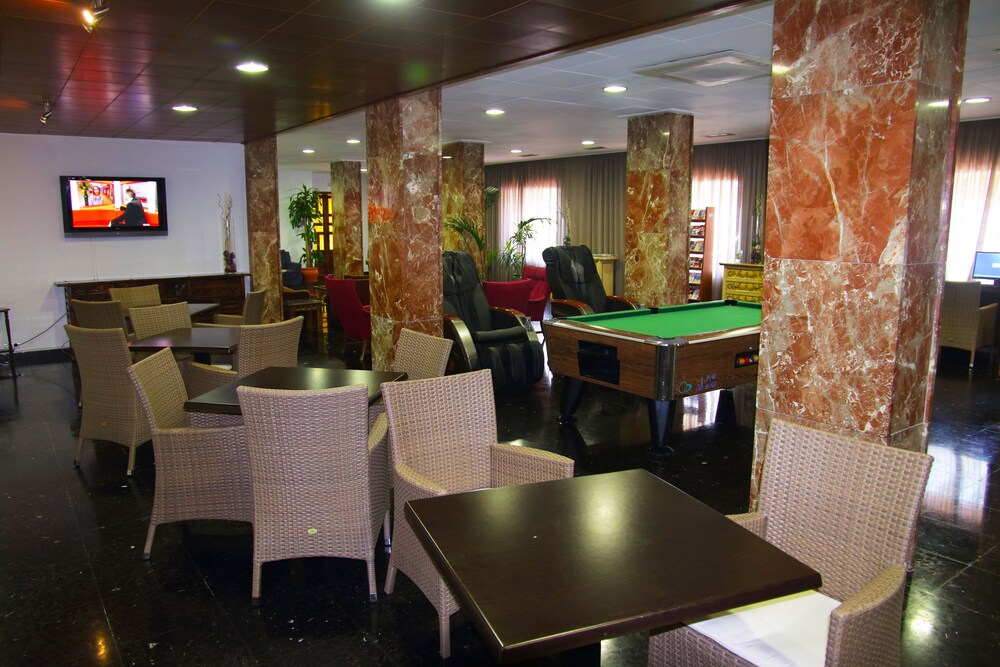 Hotel Lounge
