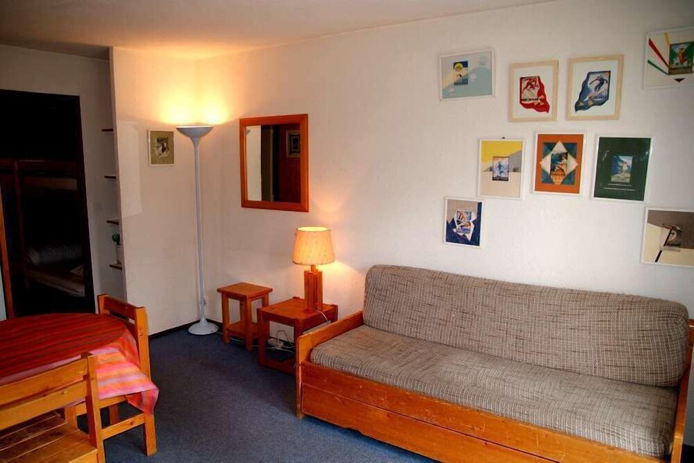Comfort Apartment, 1 Bedroom (Station - 6 persons) - Living Area