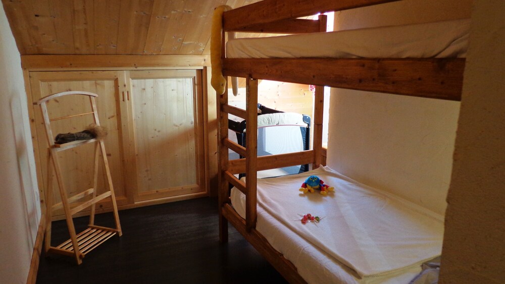 Chalet (Louise - 12 personnes) - Guestroom