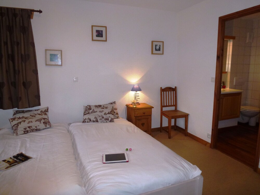 Chalet (Louise - 12 personnes) - Guestroom