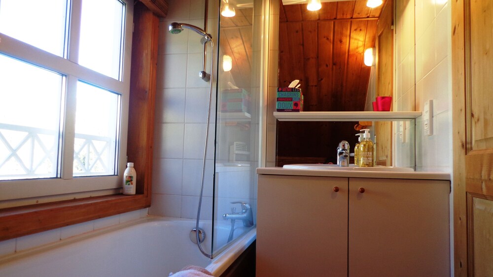 Chalet (Julie - 6 personnes) - Bathroom