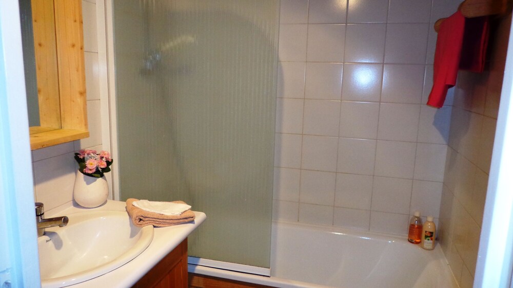 Chalet (Chloé - 8 personnes) - Bathroom