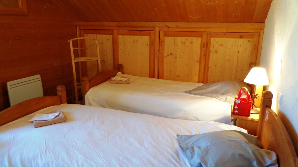 Chalet (Louise - 12 personnes) - Guestroom
