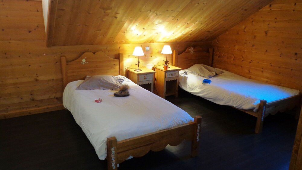 Chalet (Louise - 12 personnes) - Guestroom