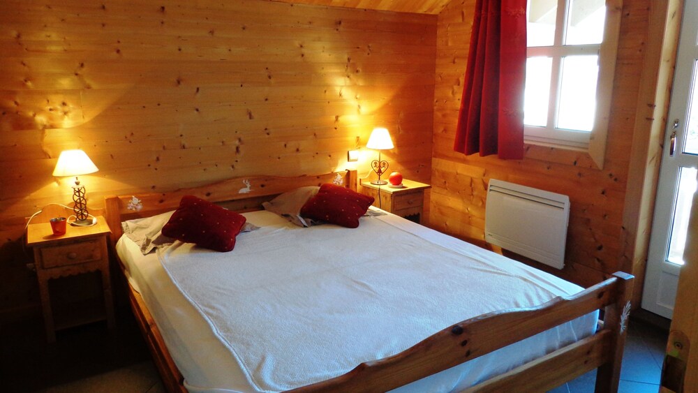 Chalet (Louise - 12 personnes) - Guestroom