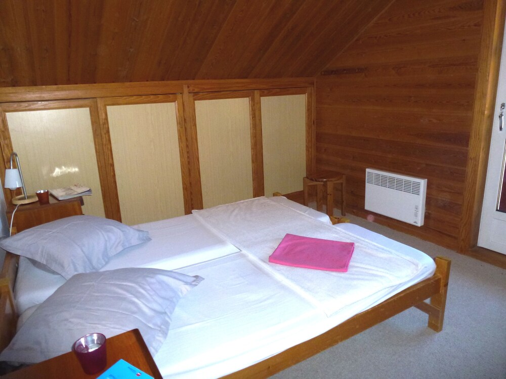 Chalet (Chloé - 8 personnes) - Guestroom