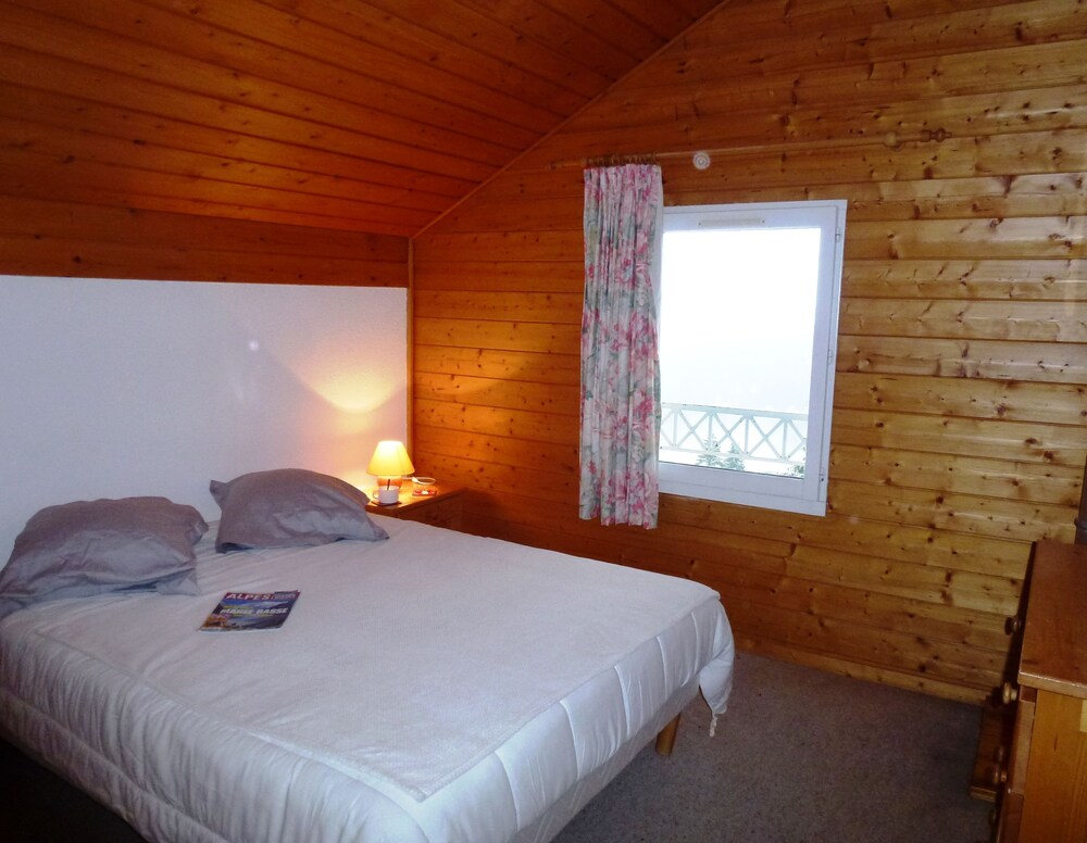 Apartment, 2 Bedrooms (Hameau) - Guestroom
