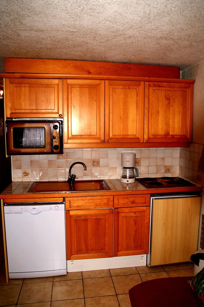 Comfort Apartment, 1 Bedroom (Station - 6 persons) - In-Room Kitchenette