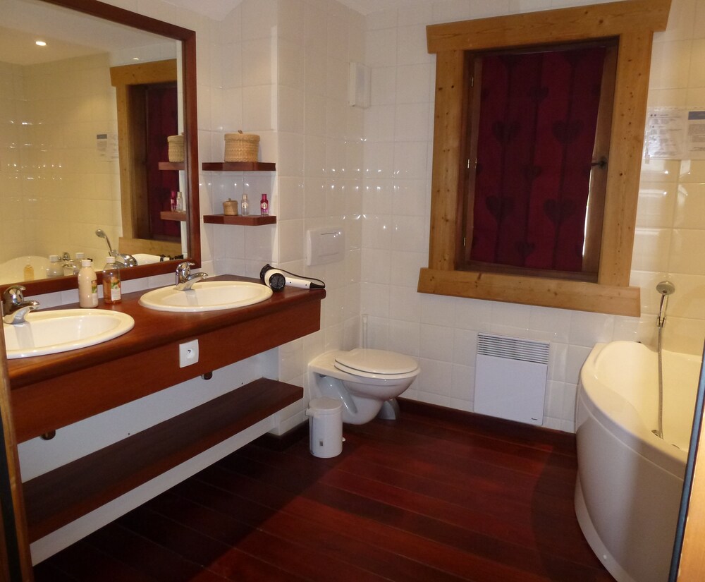 Chalet (Louise - 12 personnes) - Bathroom