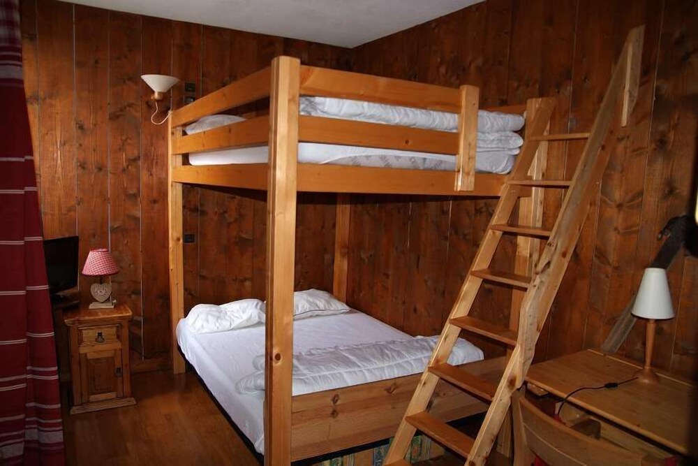 Comfort Apartment, 1 Bedroom (Station - 6 persons) - Guestroom