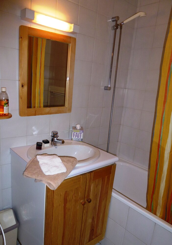 Apartment, 1 Bedroom (Hameau) - Bathroom
