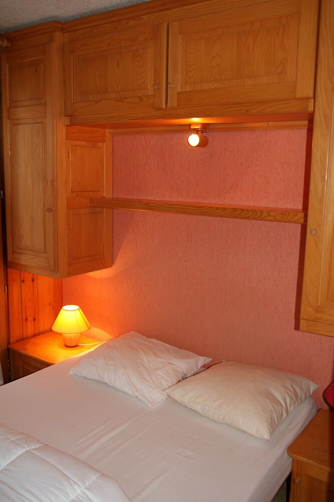 Comfort Apartment, 1 Bedroom (Station - 6 persons) - Guestroom