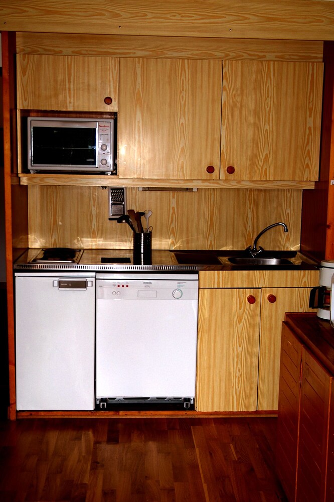 Comfort Apartment, 1 Bedroom (Station - 6 persons) - In-Room Kitchenette