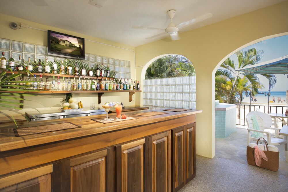 Hotel Bar