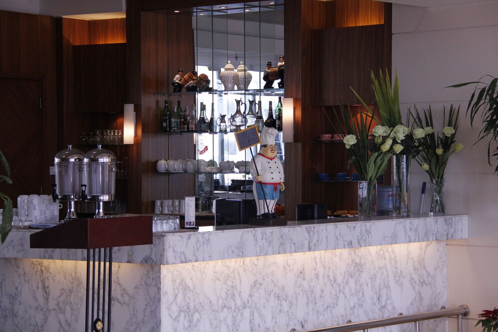 Hotel Lounge