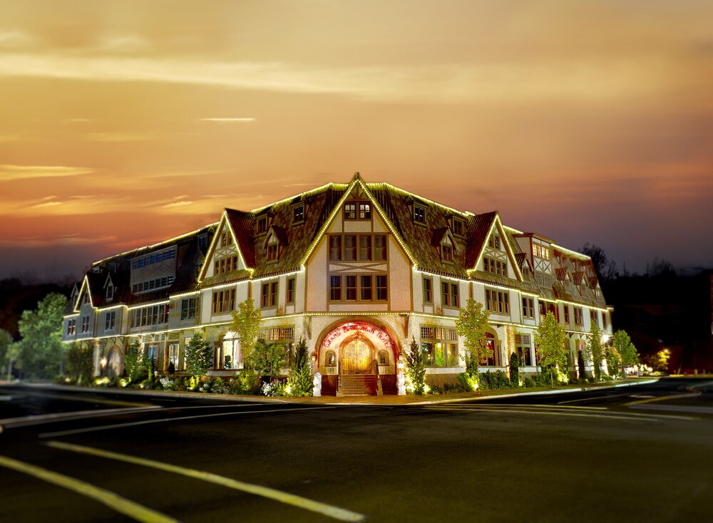 Hotel Front - Evening/Night
