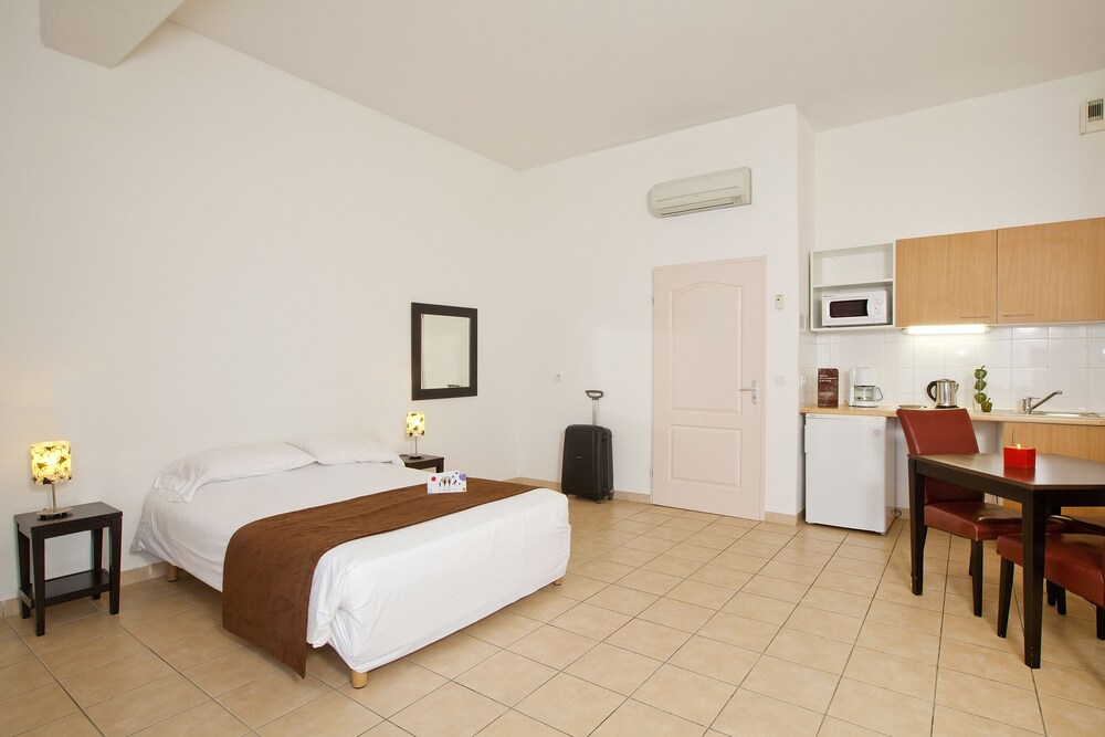 Studio for 3 - Guestroom