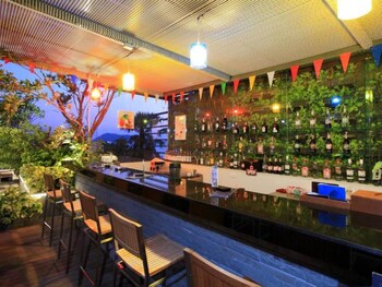 Hotel Bar