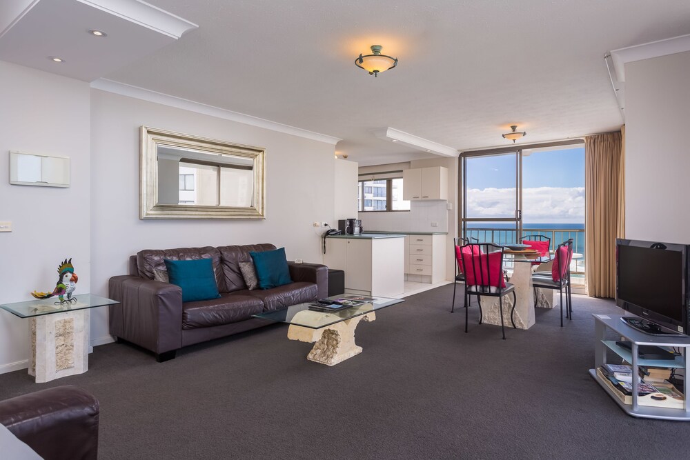 Apartment with Ocean View, 2 Bedroom - Living Room