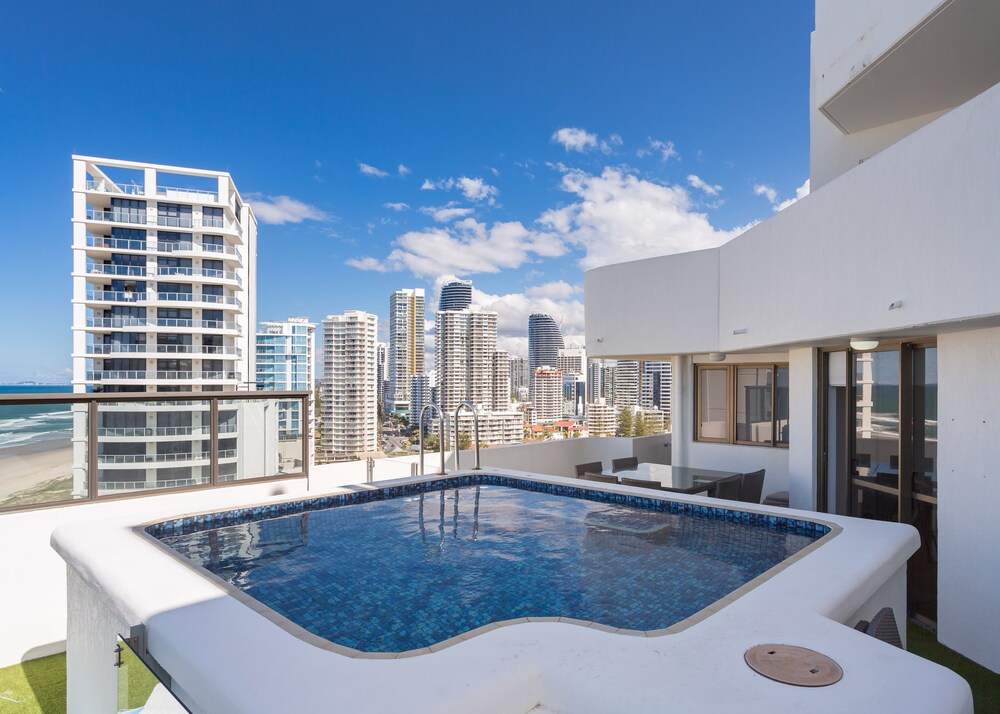 Luxury Penthouse, 3 Bedrooms, Accessible, Ocean View - Balcony