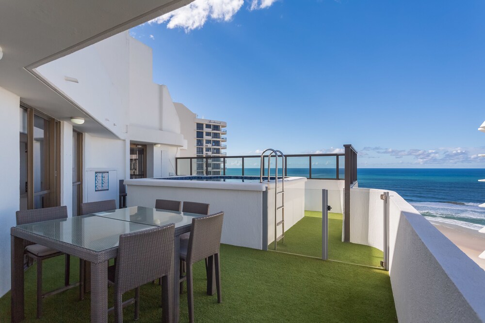 Luxury Penthouse, 3 Bedrooms, Accessible, Ocean View - Terrace/Patio