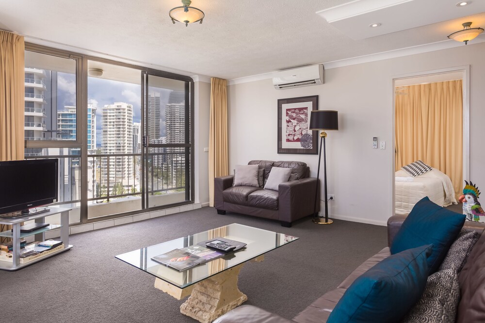 Apartment with Ocean View, 2 Bedroom - Living Room