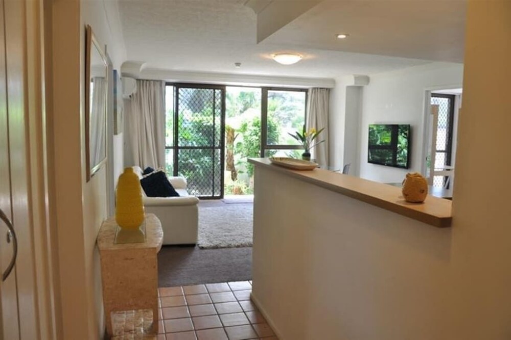 Standard Apartment, 2 Bedrooms, Garden View, Poolside - Living Area