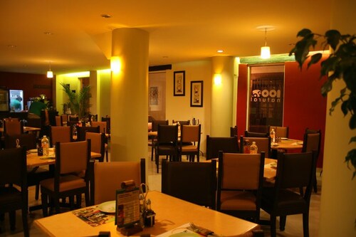 Food Court