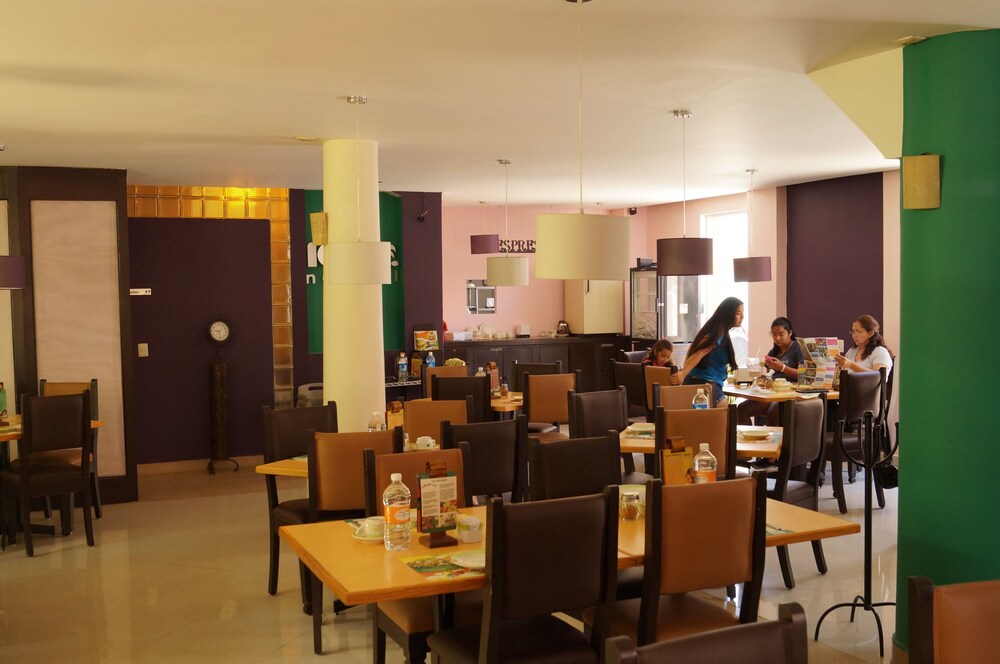 Food Court