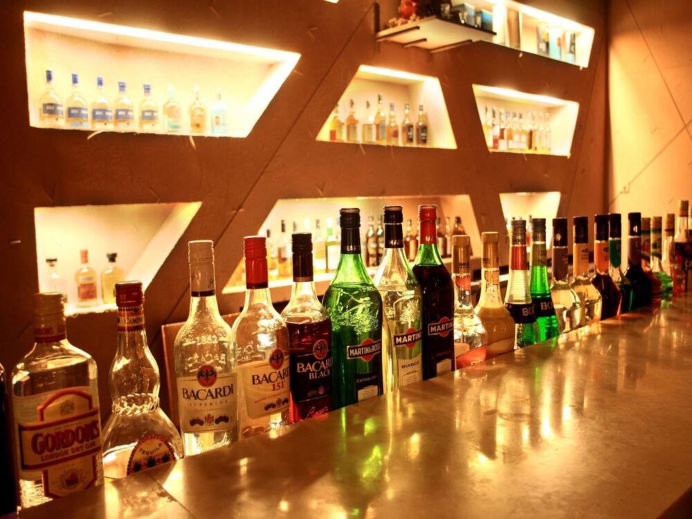 Hotel Bar