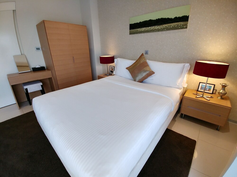 Deluxe Room, 2 Bedrooms - Guestroom
