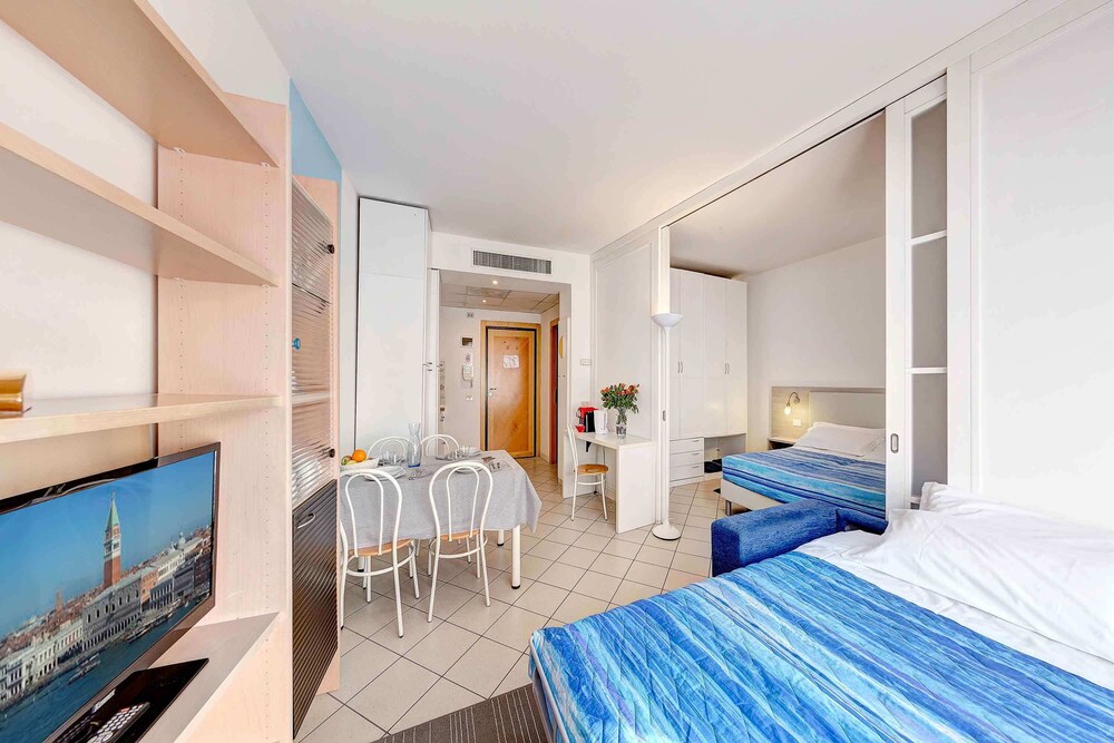 Superior Apartment - Guestroom View